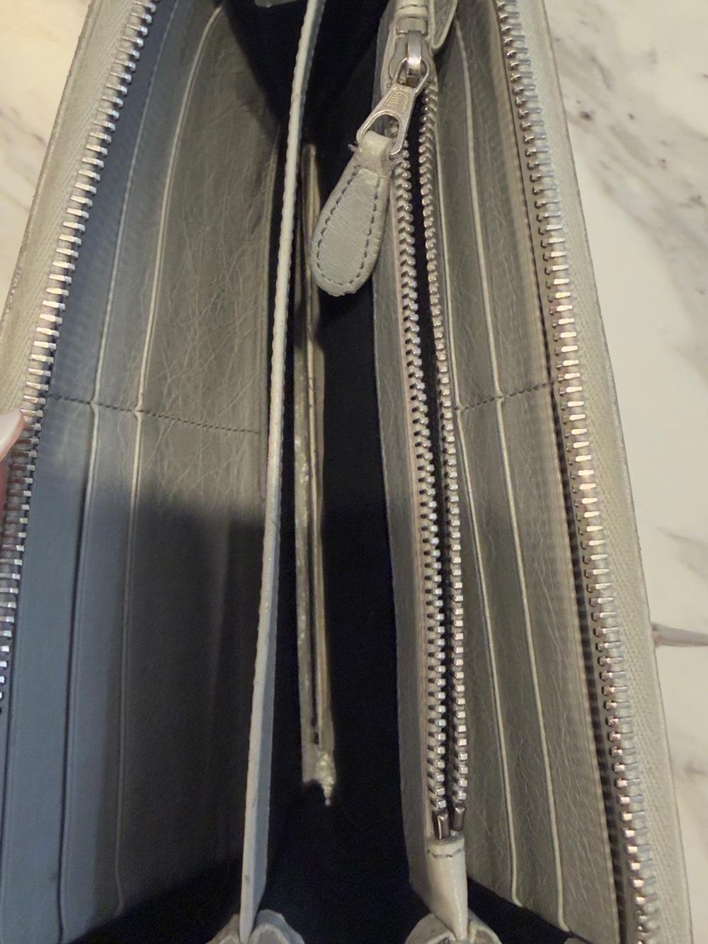 Balenciaga Light Gray Leather Zip Wallet with Stud Detailing - Picture 3 of 8